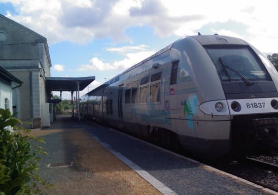 Gare de Sarlat proche de la  location saisonnière de la Boetie du Ponchet à Veyrignac, Dordogne