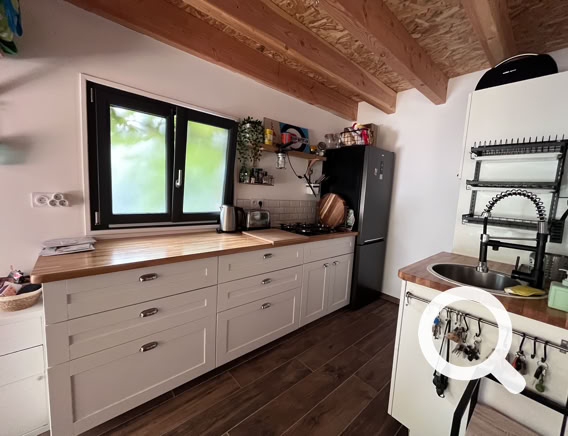 Piscine de la maison de vacances de la Boetie entour&eacute;e d'arbres du Ponchet, Dordogne
